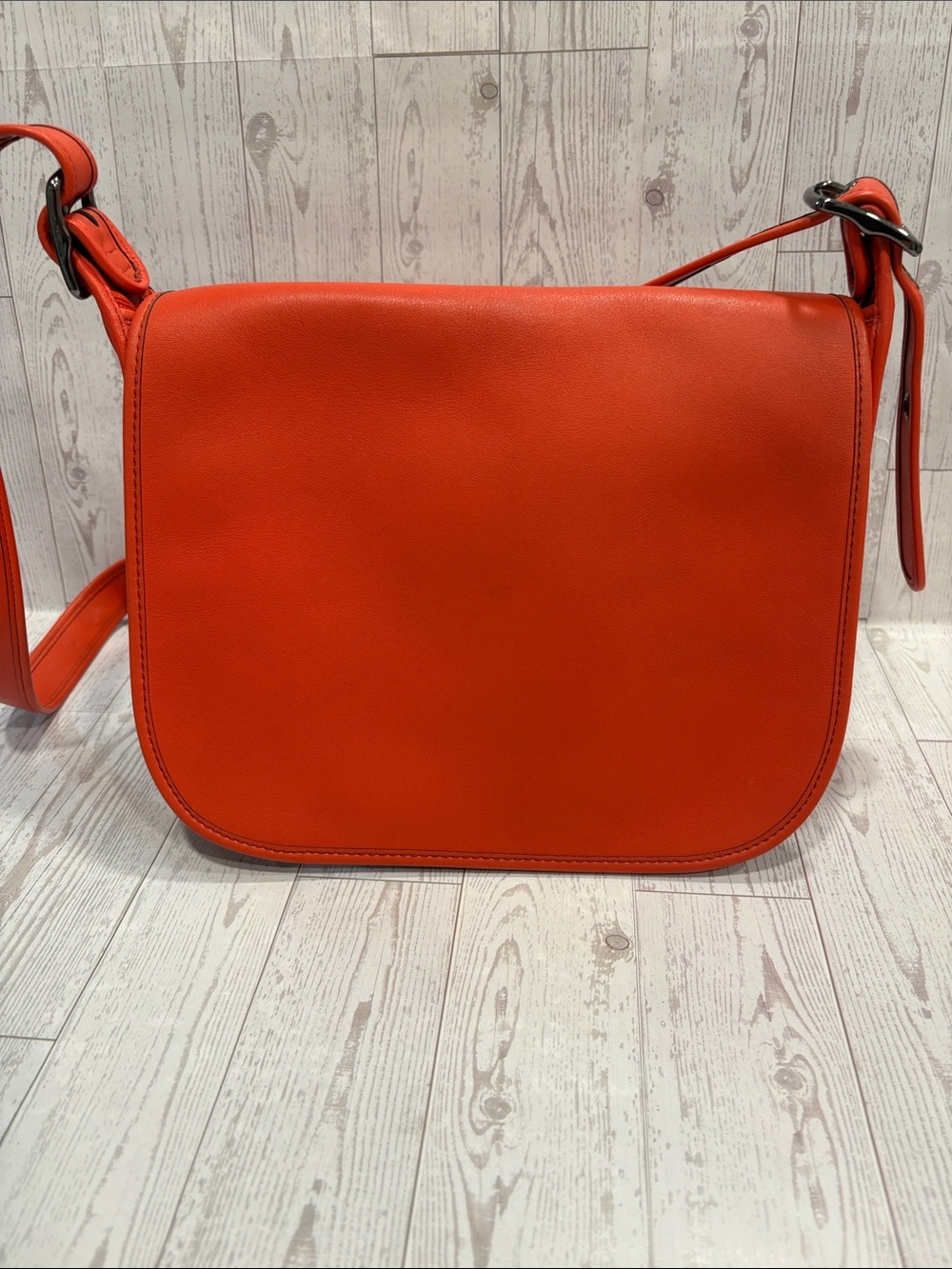 Coach Glove Tanned Leather Saddle Bag Deep Coral Crossbody Shoulder 55298
